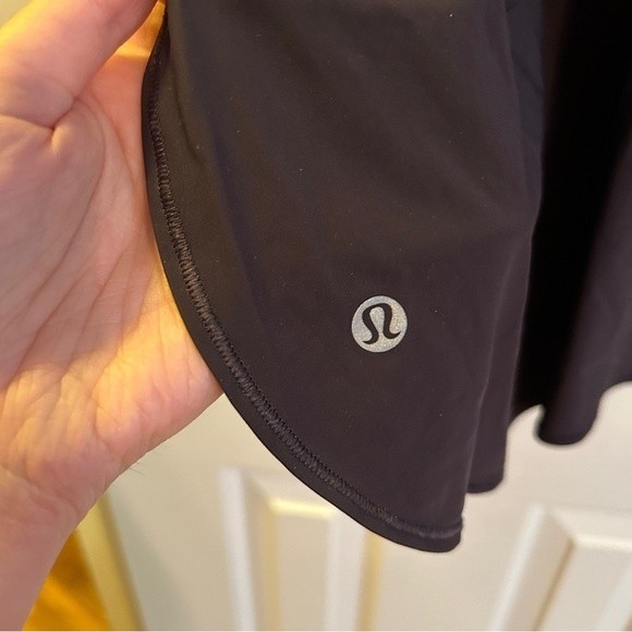 Lululemon Twist Around Tank 10 Boysenberry - Picture 5 of 8